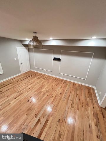 5446 W MARKET ST, Philadelphia, PA 19139