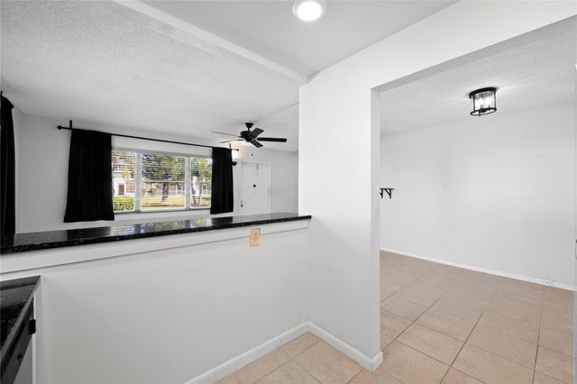 28 Prescott B 28, Deerfield Beach, FL 33442