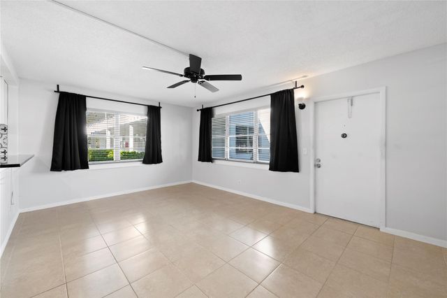 28 Prescott B 28, Deerfield Beach, FL 33442