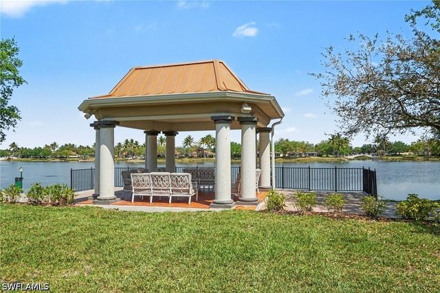 5338 Guadeloupe WAY, Naples, FL 34119