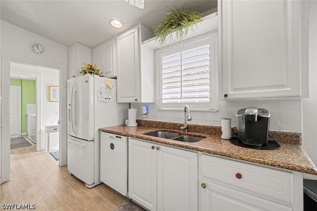 5338 Guadeloupe WAY, Naples, FL 34119