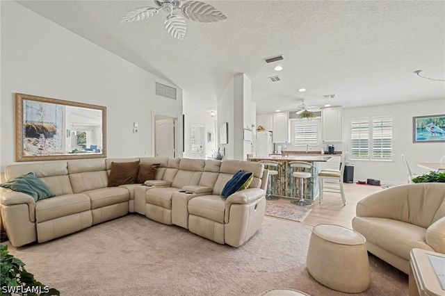 5338 Guadeloupe WAY, Naples, FL 34119