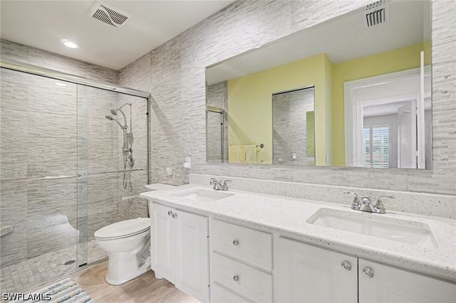 5338 Guadeloupe WAY, Naples, FL 34119