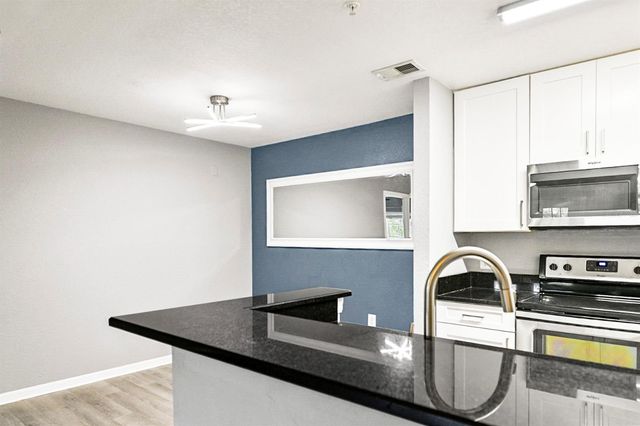 7417 VISTA WAY 208, Lakewood Ranch, FL 34202