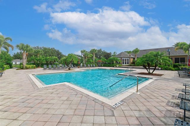 7417 VISTA WAY 208, Lakewood Ranch, FL 34202