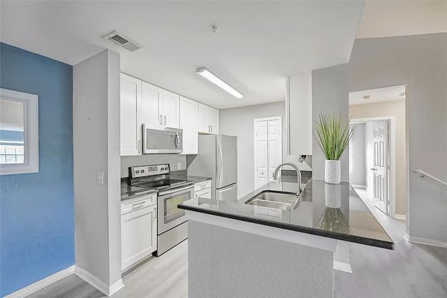 7417 VISTA WAY 208, Lakewood Ranch, FL 34202