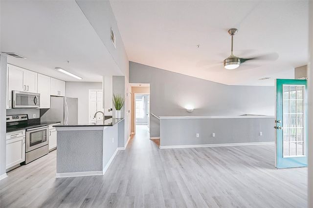 7417 VISTA WAY 208, Lakewood Ranch, FL 34202