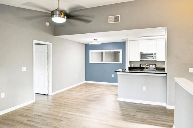 7417 VISTA WAY 208, Lakewood Ranch, FL 34202