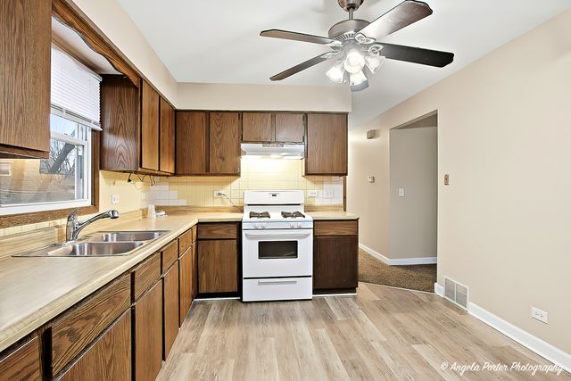 1313 CHEROKEE Drive, Round Lake Beach, IL 60073