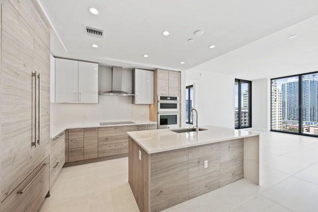 301 1ST STREET S 1704, St Petersburg, FL 33701