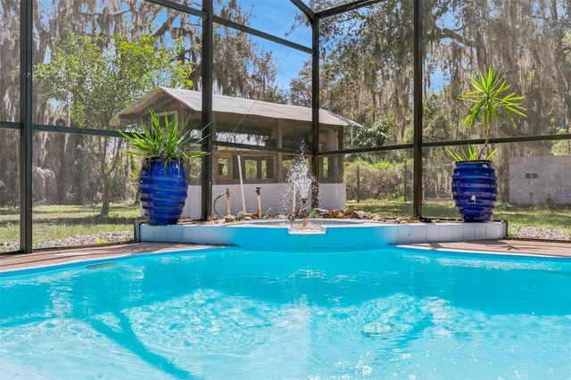 1135 E STATE ROAD 46, Geneva, FL 32732