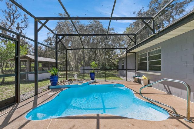 1135 E STATE ROAD 46, Geneva, FL 32732