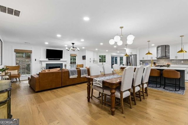 2658 Chimney Springs Drive, Marietta, GA 30062