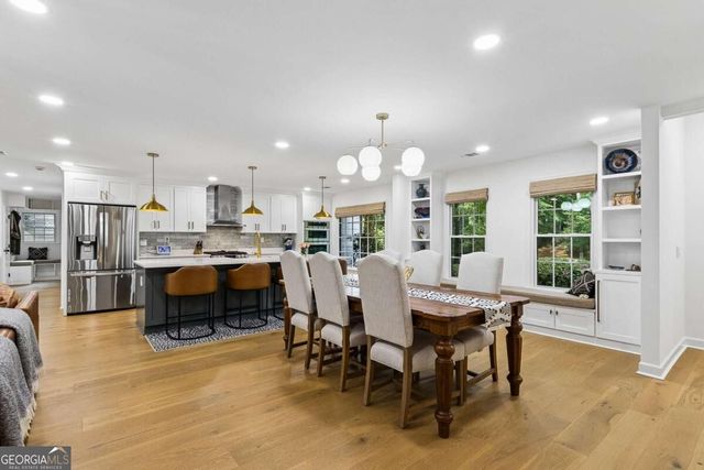 2658 Chimney Springs Drive, Marietta, GA 30062