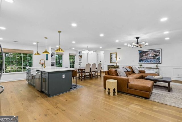 2658 Chimney Springs Drive, Marietta, GA 30062