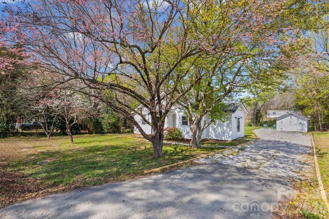 1616 Franandel Drive, Lancaster, SC 29720