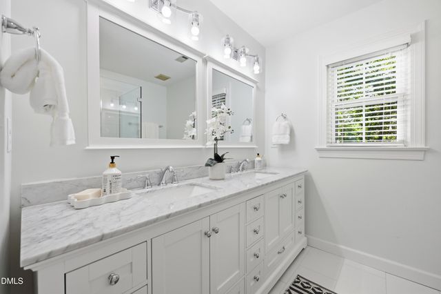 7 Cobbleridge Court, Durham, NC 27713