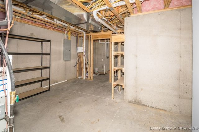 5402 Catalina Trail, Sellersburg, IN 47172