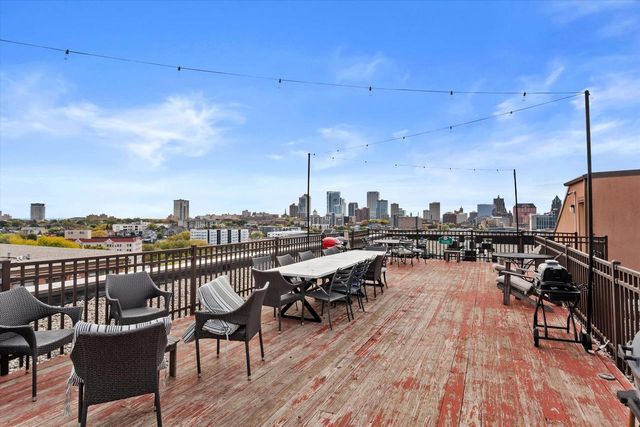 234 E Reservoir AVENUE #304, Milwaukee, WI 53212