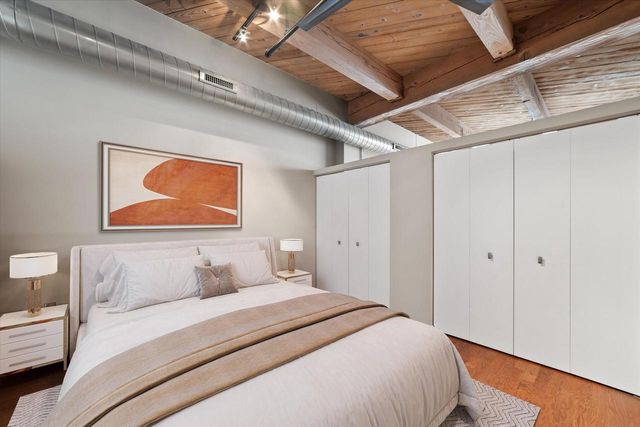 234 E Reservoir AVENUE #304, Milwaukee, WI 53212