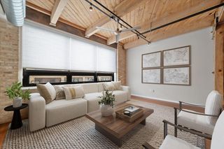 234 E Reservoir AVENUE #304, Milwaukee, WI 53212