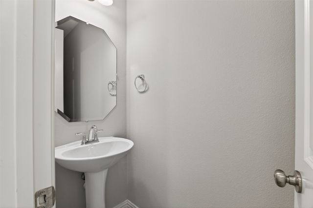 3900 Morel Drive, Lewisville, TX 75056