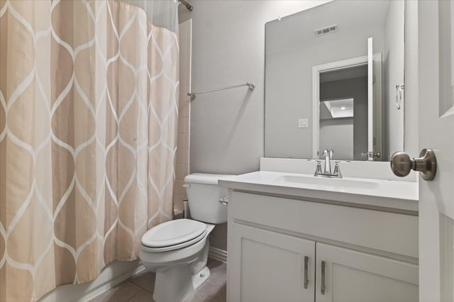 3900 Morel Drive, Lewisville, TX 75056