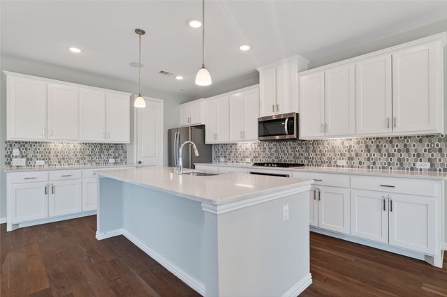 3900 Morel Drive, Lewisville, TX 75056