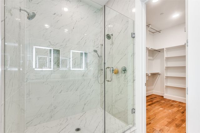 426 W 9th Street 105, Dallas, TX 75208