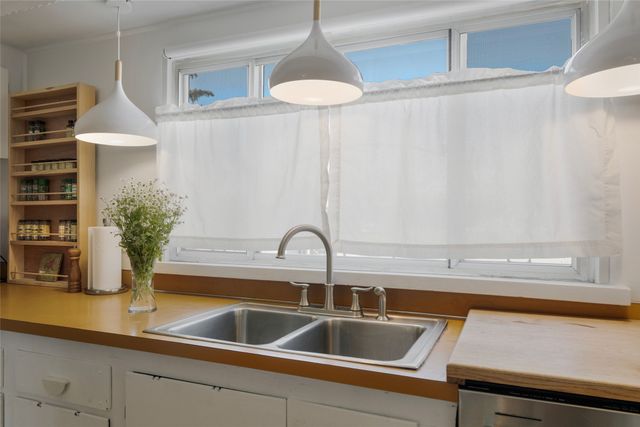 1814 Tewa, Santa Fe, NM 87505