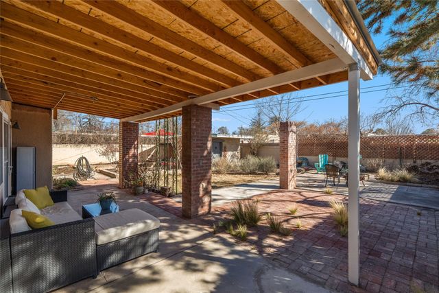 1814 Tewa, Santa Fe, NM 87505