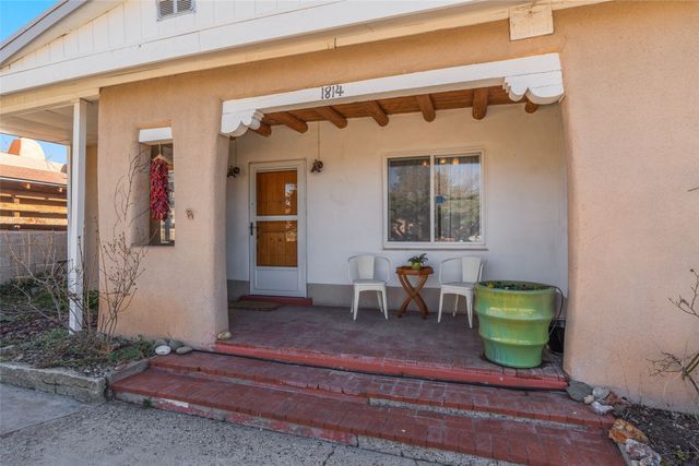 1814 Tewa, Santa Fe, NM 87505