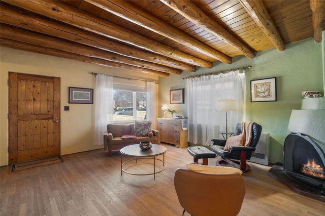 1814 Tewa, Santa Fe, NM 87505