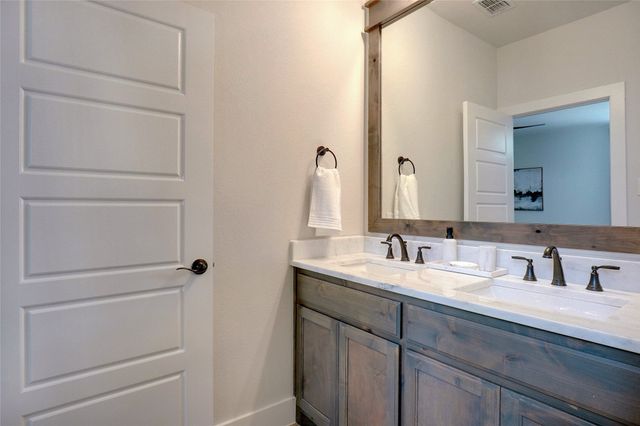 9616 Sullivan Lane, Fort Worth, TX 76179