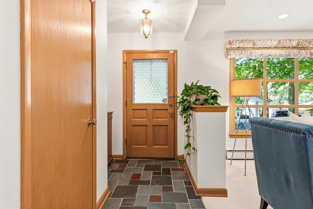 2336 W Green Tree ROAD, Milwaukee, WI 53209