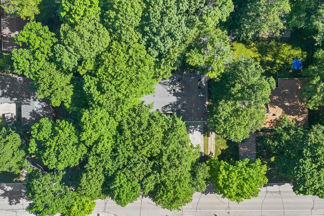 2336 W Green Tree ROAD, Milwaukee, WI 53209