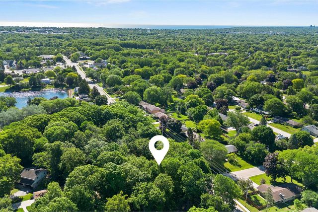 2336 W Green Tree ROAD, Milwaukee, WI 53209