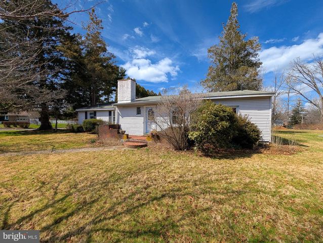 163 PENNSYLVANIA AVE, Chalfont, PA 18914