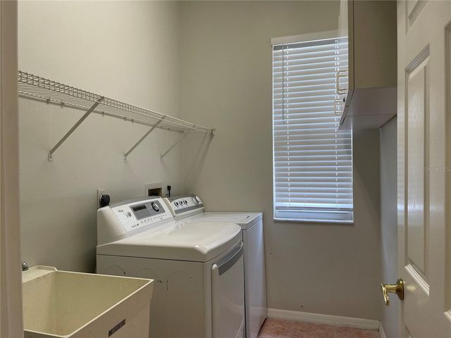 6813 WINSLOW STREET, Sarasota, FL 34243