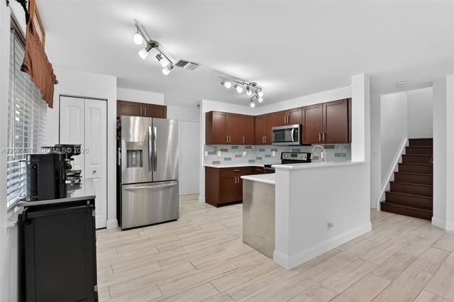1235 SW 46th Ter, Deerfield Beach, FL 33442