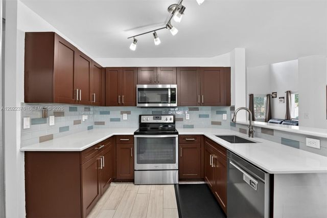 1235 SW 46th Ter, Deerfield Beach, FL 33442