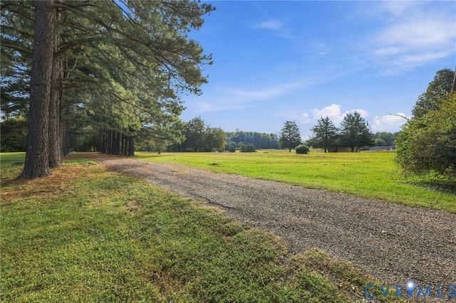 7350 Elko Rd, Sandston, VA 23150
