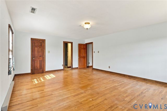 7350 Elko Rd, Sandston, VA 23150