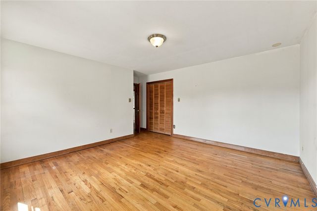 7350 Elko Rd, Sandston, VA 23150
