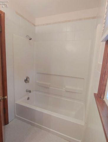 124 Sunset Drive, Bellevue, OH 44811