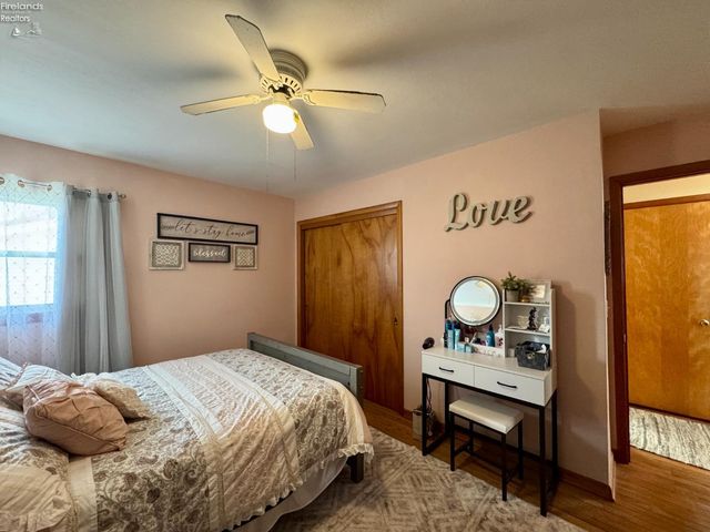 124 Sunset Drive, Bellevue, OH 44811