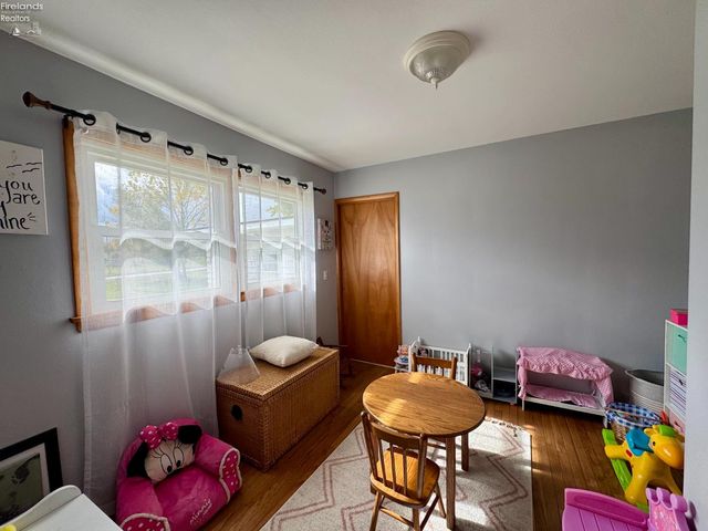 124 Sunset Drive, Bellevue, OH 44811