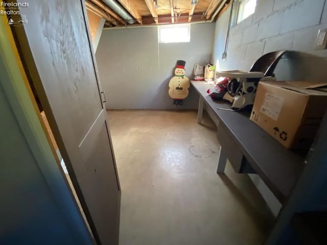 124 Sunset Drive, Bellevue, OH 44811