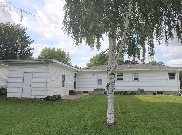 124 Sunset Drive, Bellevue, OH 44811