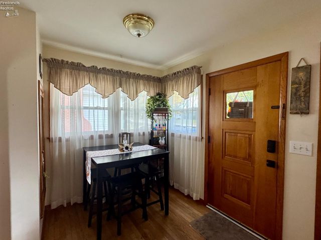 124 Sunset Drive, Bellevue, OH 44811